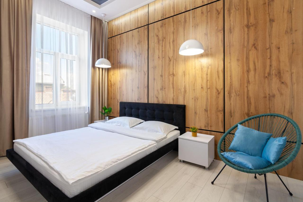 Leogrand Vip Apartments On Pidhirna 3 Lemberg Exterior foto